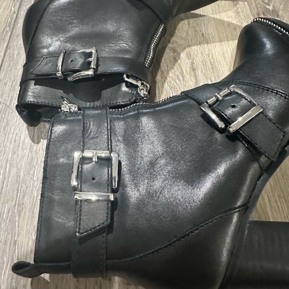 Steve Madden Halle Black Leather Boots - Picture 6 of 11